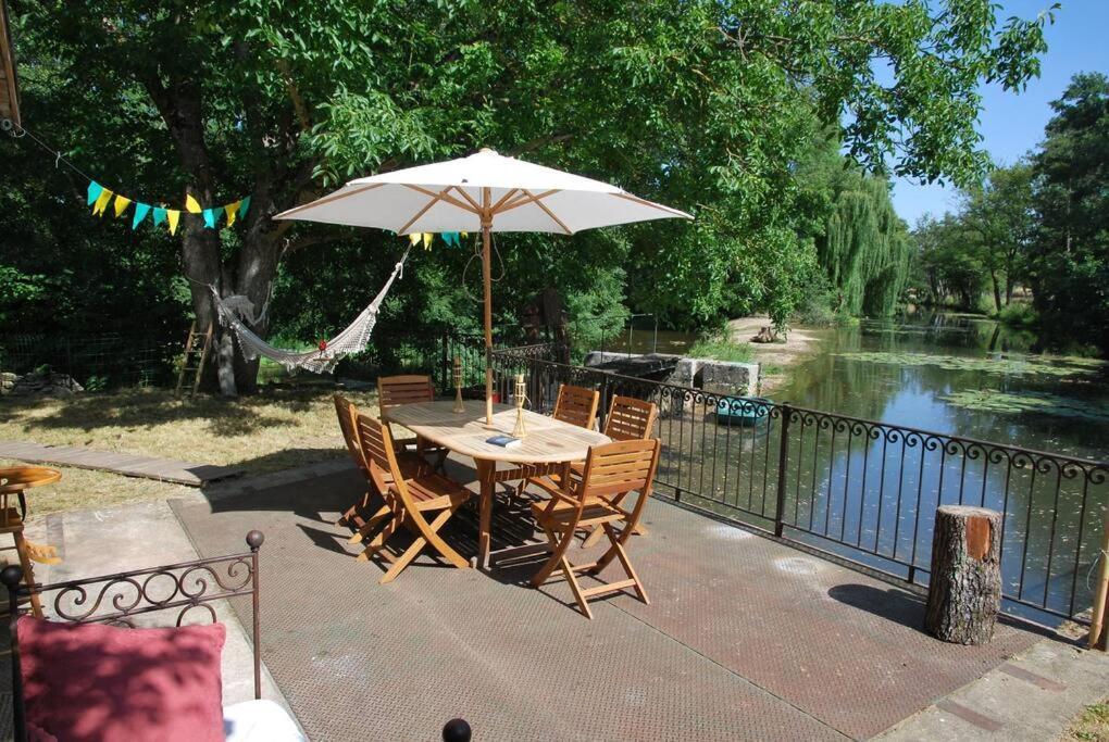 Magnifique Moulin Proche Chablis, Jacuzzi Et Riviere Βίλα Annay-sur-Serein Εξωτερικό φωτογραφία