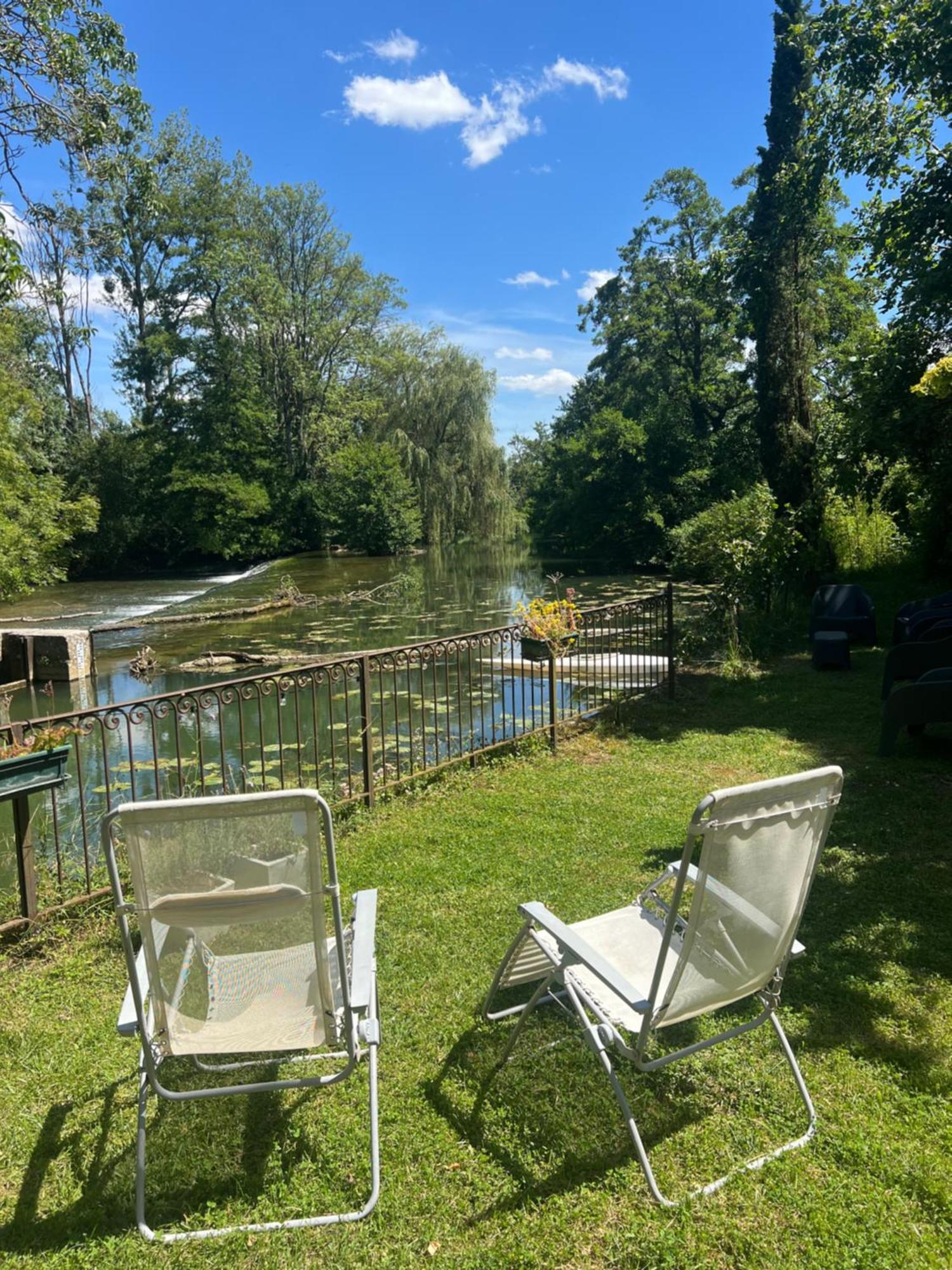 Magnifique Moulin Proche Chablis, Jacuzzi Et Riviere Βίλα Annay-sur-Serein Εξωτερικό φωτογραφία